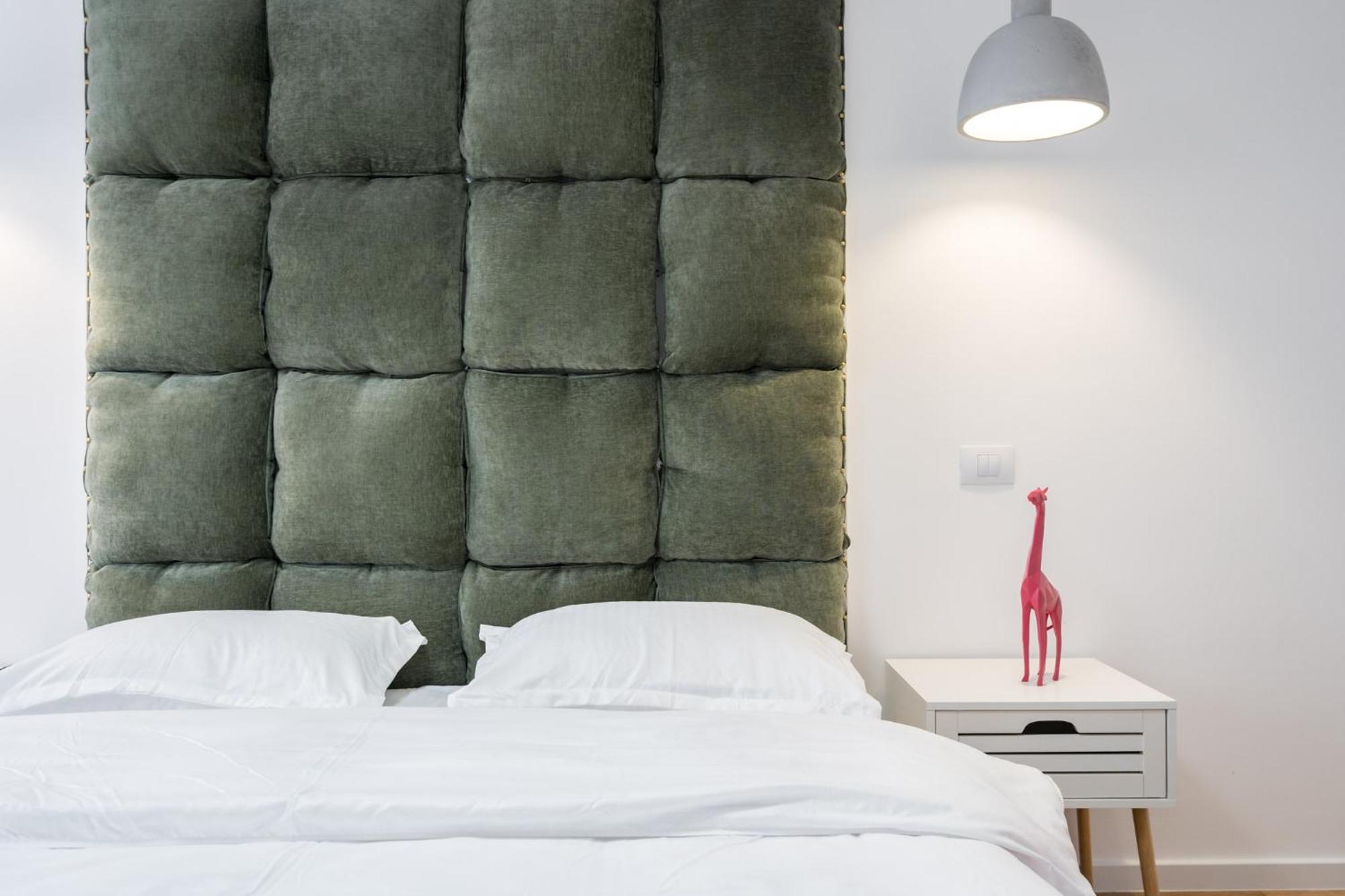 Apartament Jungle Escape - Luxe 1-Br Haven In Bukareszt Zewnętrze zdjęcie